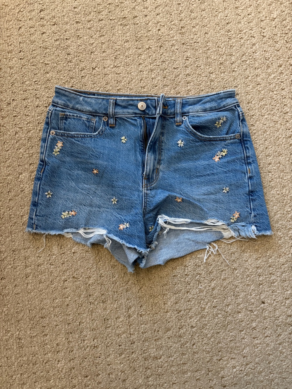 AMERICAN EAGLE FLORAL DENIM JEAN SHORTS